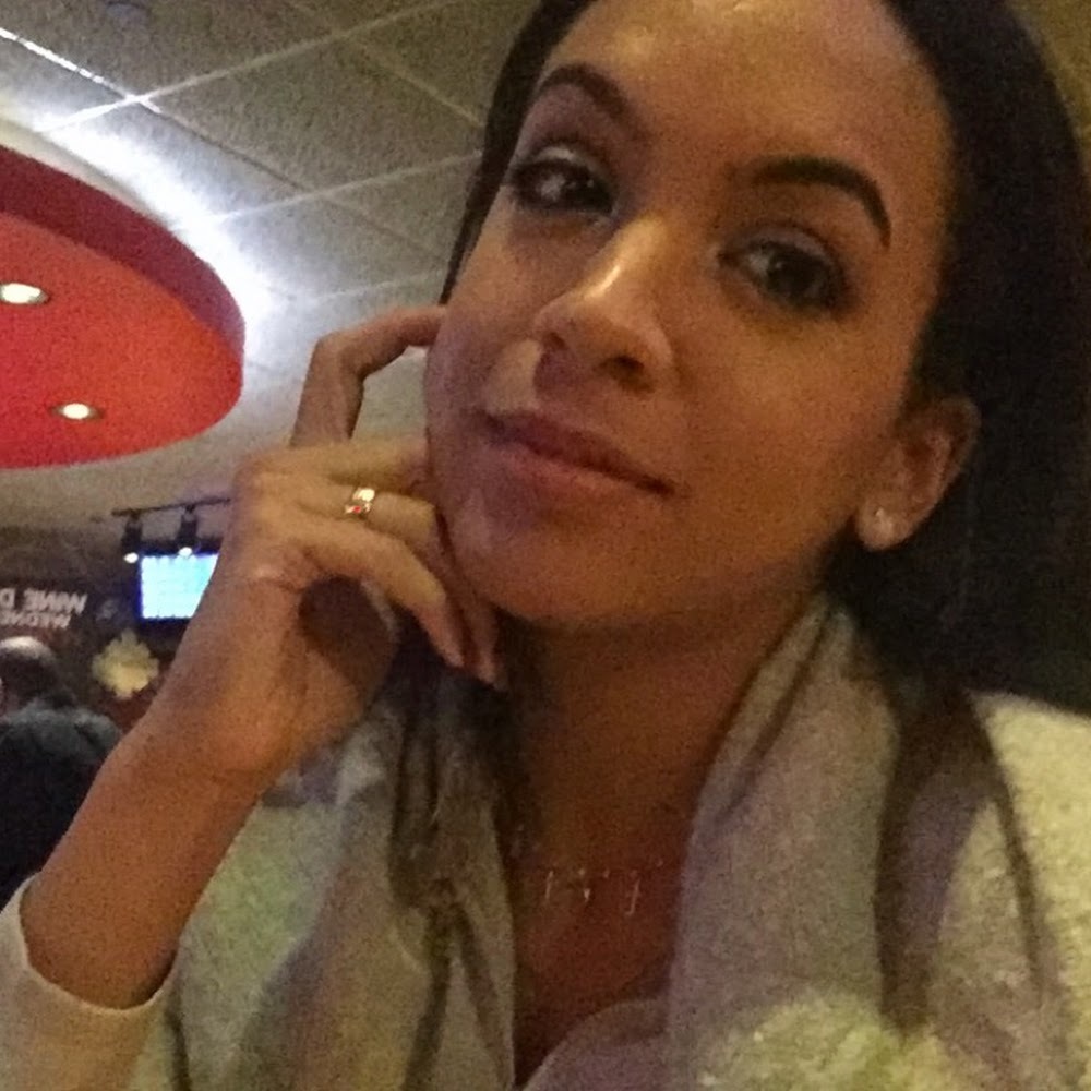 Meet your Posher, Denise